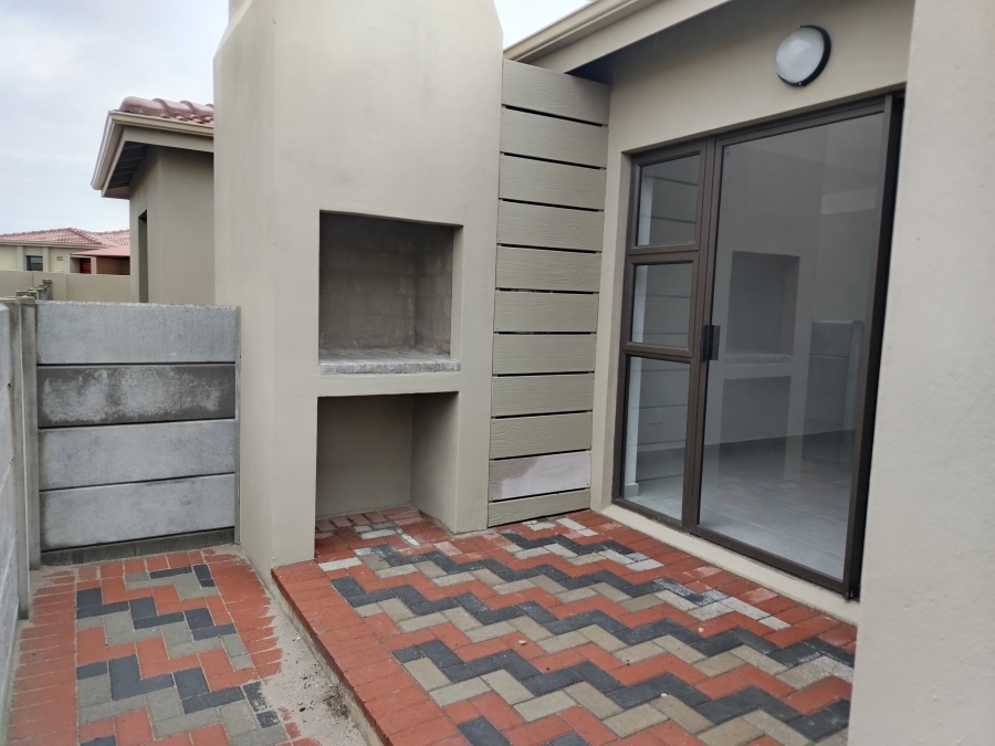 To Let 3 Bedroom Property for Rent in Stellendale Western Cape